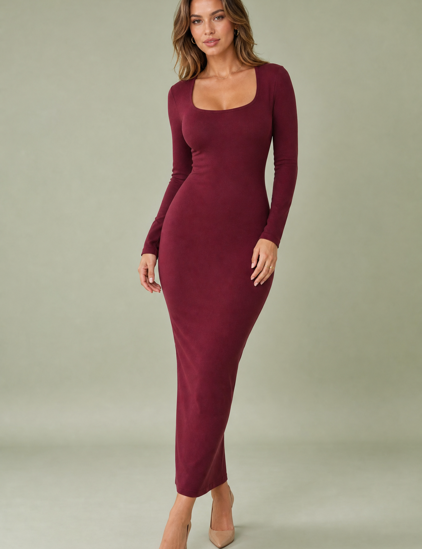 Robe longue bordeaux moulante col carré | Vue de face | Lounelle Paris