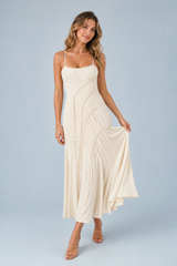 Robe longue abricot à bretelles froncée