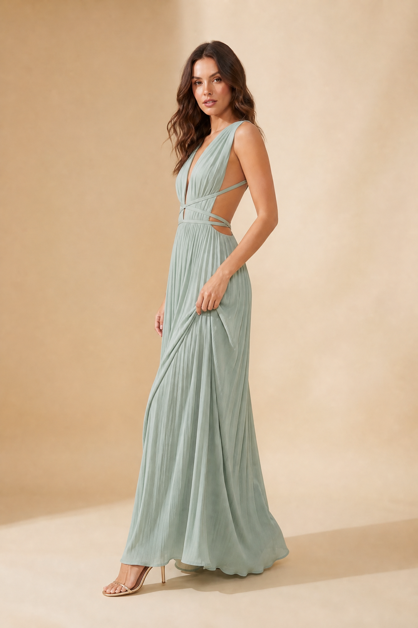 Robe longue vert sauge plissée taille nouée | Vue de profil | Lounelle Paris