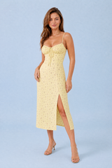 Robe florale fendue à fines bretelles