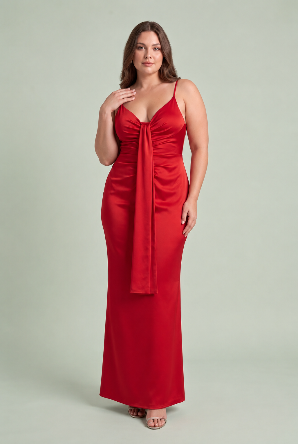 Robe longue col V drapée