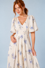 Robe longue écru imprimée col V | Vue rapprochée | Lounelle Paris