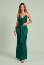 Robe longue col V drapée