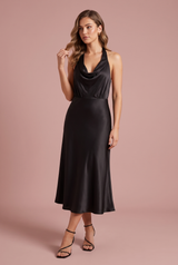 Robe noire col licou satinée