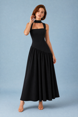 Robe longue col halter à lacets