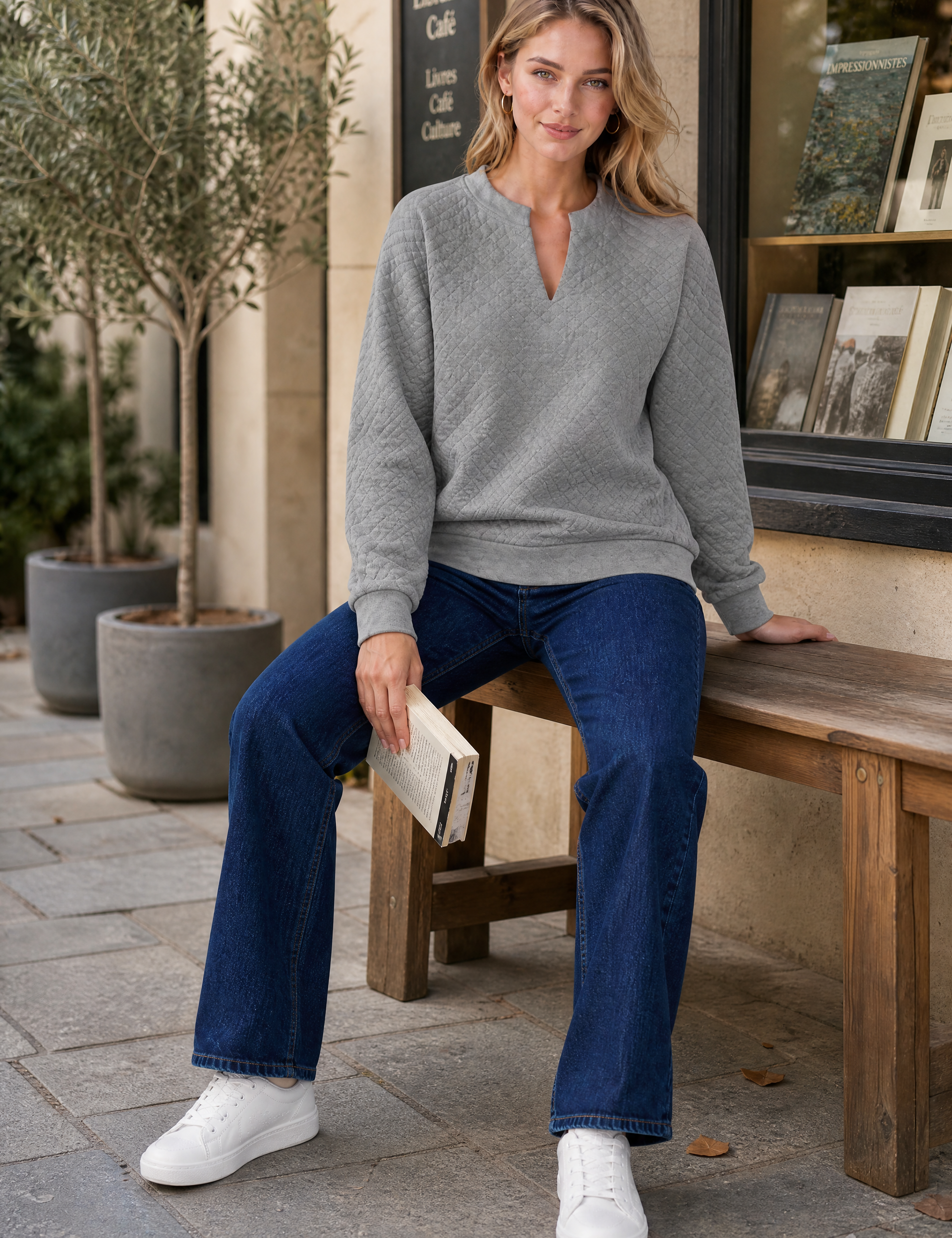 Sweat texturé col en V | Variante Gris - Lifestyle | Lounelle Paris