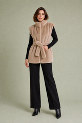 Gilet fausse fourrure camel ceinturé