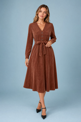 Robe marron col V velours côtelé