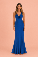 Robe longue bleue col licou