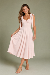 Robe à bretelles nouées dos nu