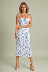 Robe fleurie ajustée dos ouvert
