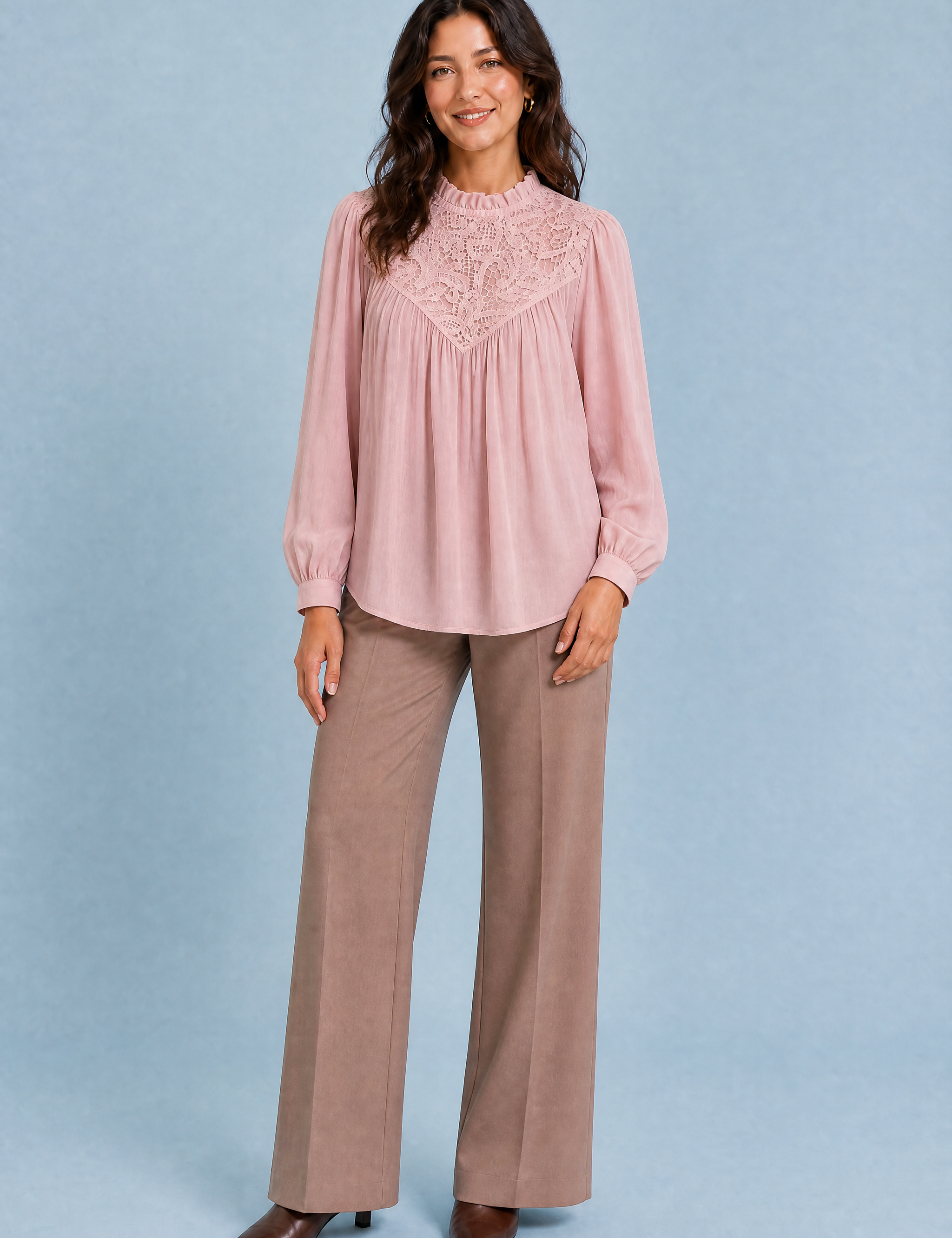 Blouse à col volanté et manches bouffantes | Variante Rose | Lounelle Paris
