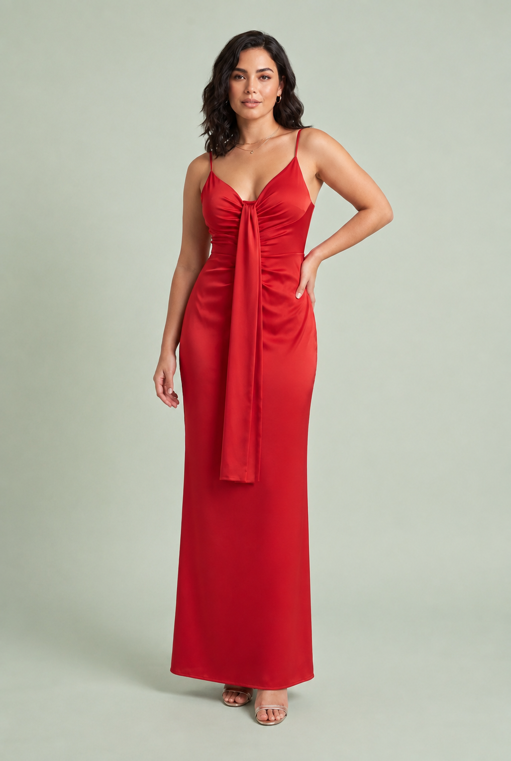 Robe longue col V drapée