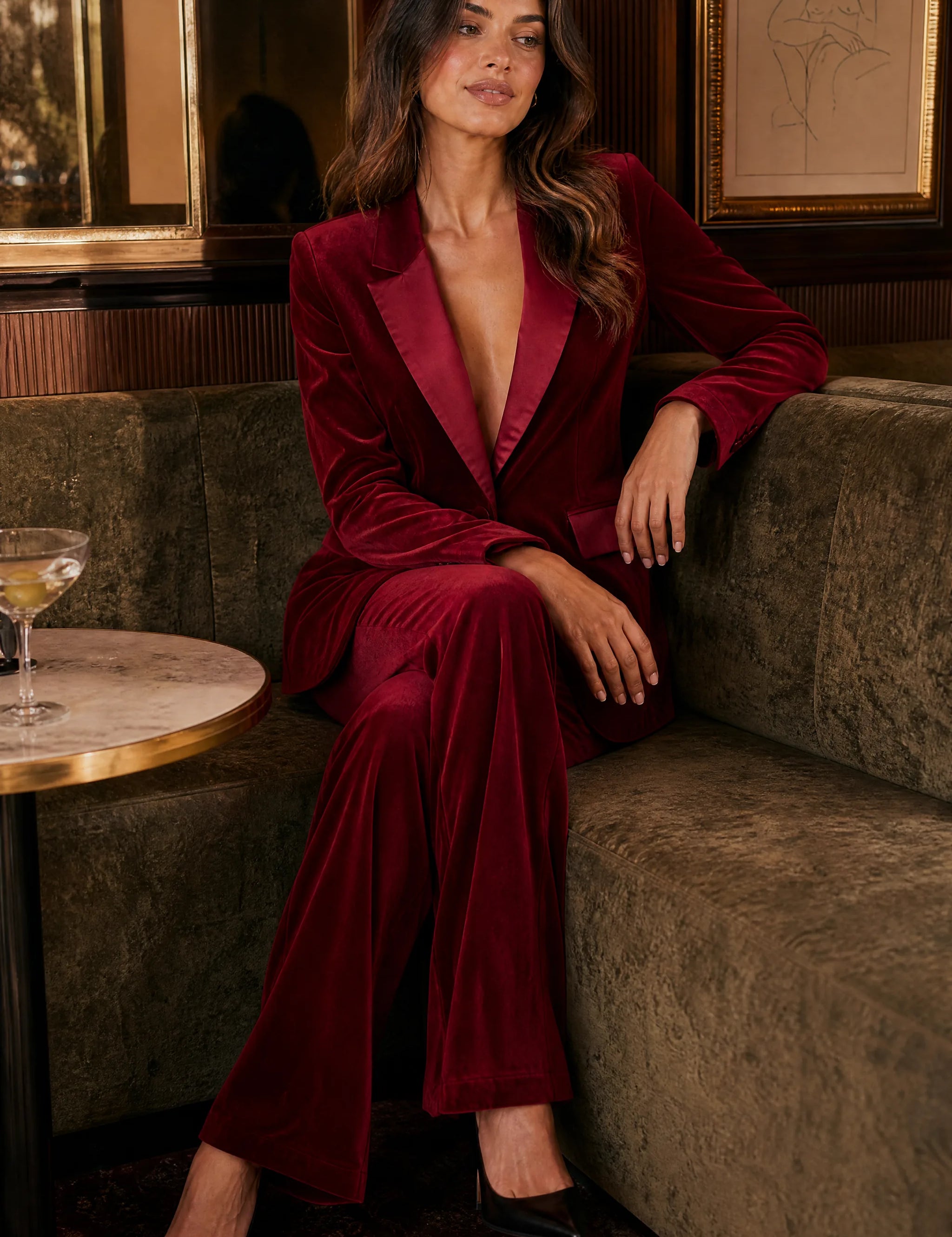 Ensemble velours revers satinés | Photo lifestyle | Lounelle Paris