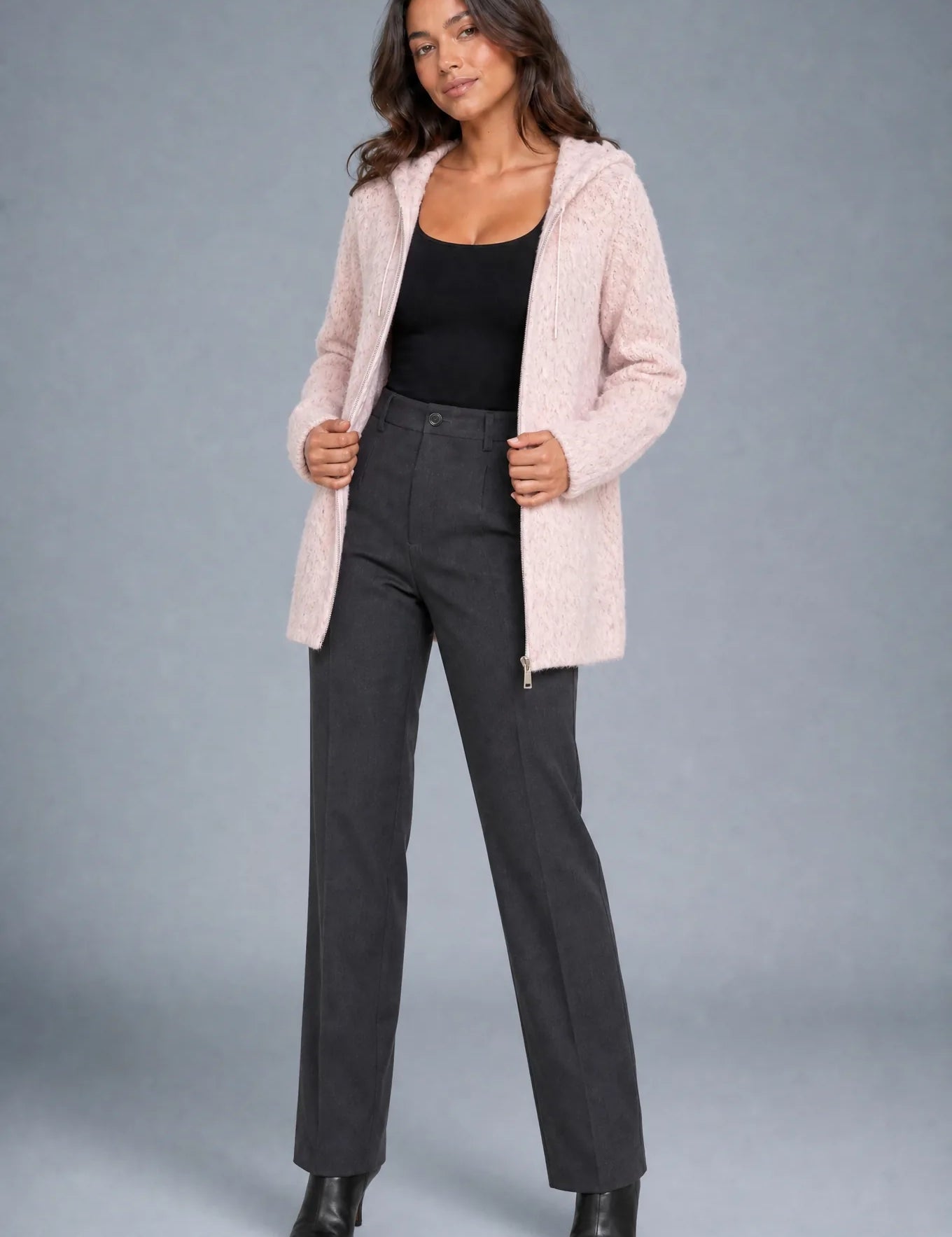 Gilet en maille à capuche zippé | Variante Rose | Lounelle Paris