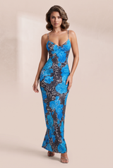 Robe longue bleue à fines bretelles