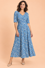Robe longue bleue à col V