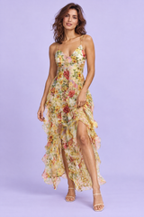 Robe longue jaune asymétrique à manches cape et imprimé lys