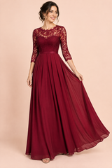 Robe longue bordeaux à empiècement en dentelle