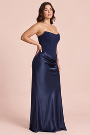 Robe longue corset bleu marine bustier | Porté sur une autre silhouette | Lounelle Paris