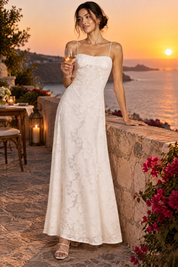 Robe longue fleurie blanche | Deuxième photo lifestyle | Lounelle Paris