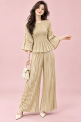 Ensemble plissé beige avec pantalon large