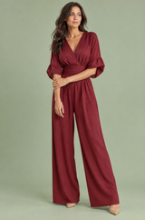 Combinaison pantalon bordeaux à col V et jambes larges