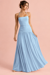 Robe longue bleu clair à encolure carrée et fronces