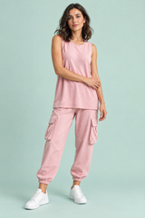 Ensemble deux pièces fluide avec débardeur et pantalon – rose
