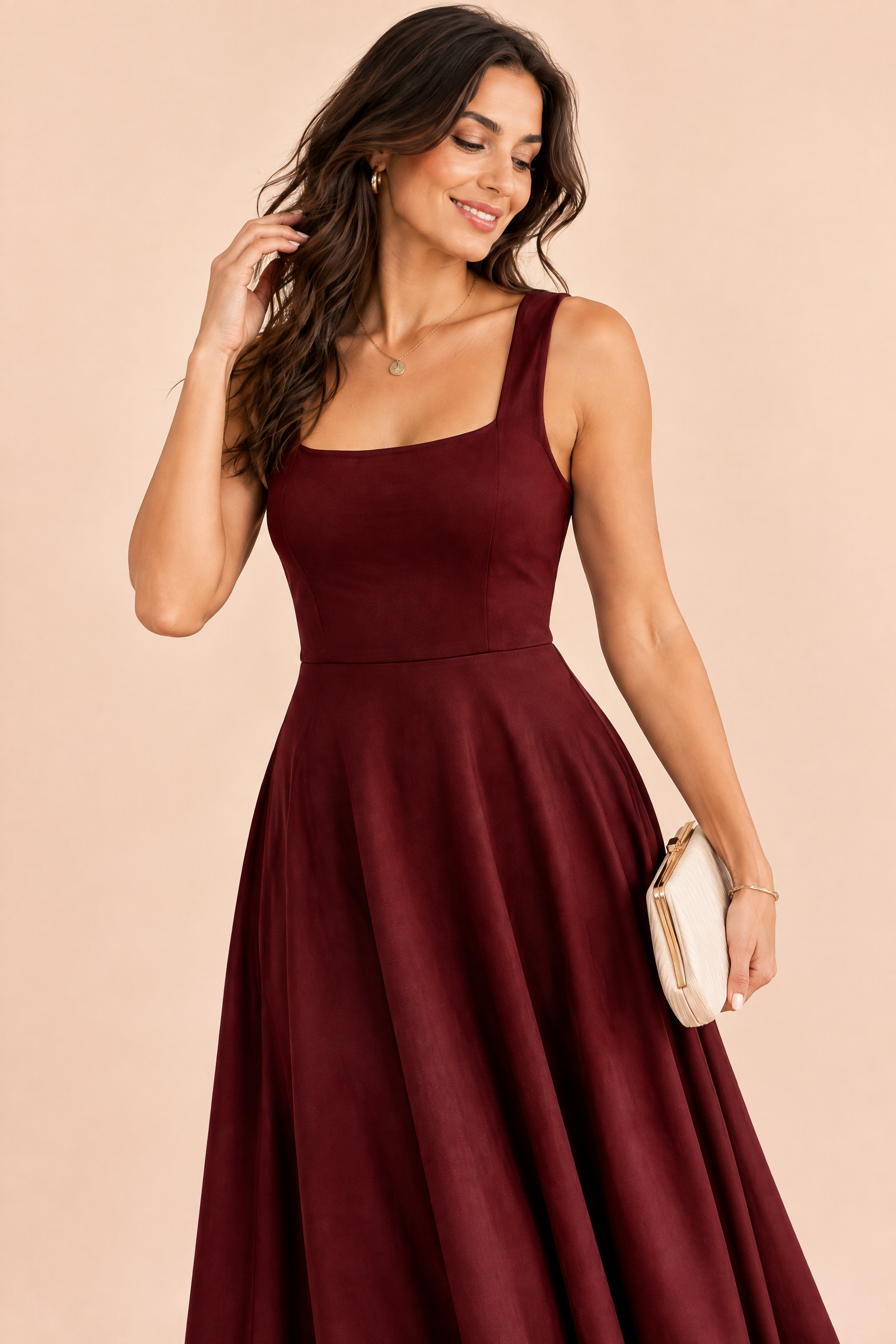Robe midi bordeaux à encolure cœur | Vue rapprochée | Lounelle Paris