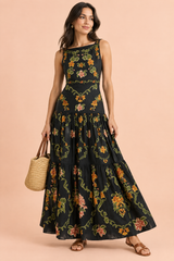 Robe longue noire fleurie à volants