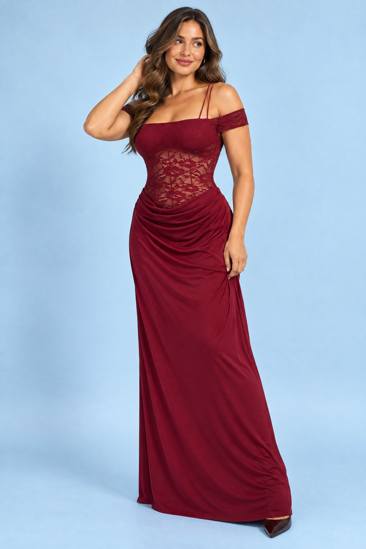 Robe longue bordeaux en dentelle froncée | Porté sur une autre silhouette | Lounelle Paris