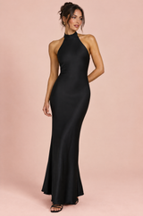 Robe longue noire à col halter et dos nu