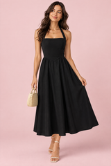 Robe midi patineuse noire à encolure américaine