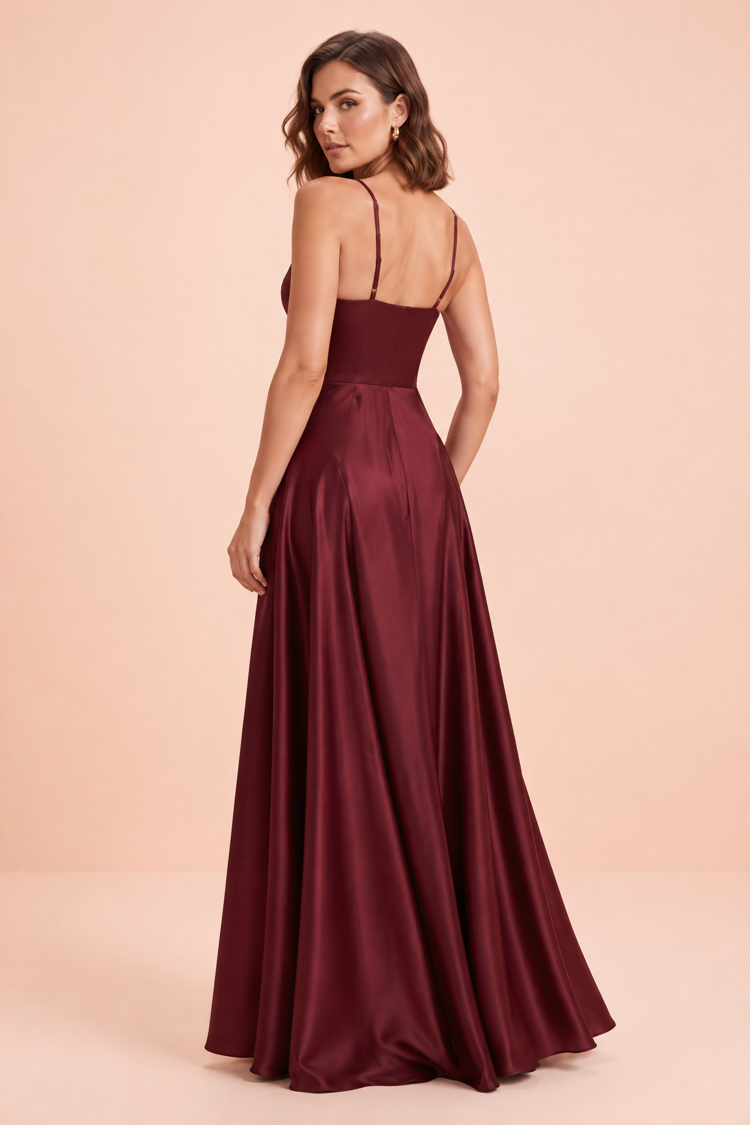 Robe longue satinée bordeaux à col V | Vue de dos | Lounelle Paris