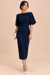 Robe midi bleu marine ajustée à encolure bateau et manches courtes