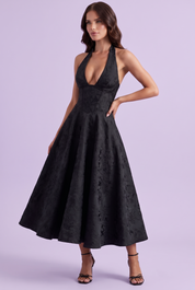 Robe midi noire en dentelle à décolleté plongeant | Vue de face | Lounelle Paris