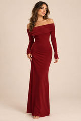 Robe longue bordeaux asymétrique drapée à épaules dénudées et dos ouvert