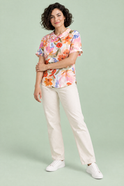 T-shirt rose à imprimé floral et col | Porté sur une autre silhouette | Lounelle Paris