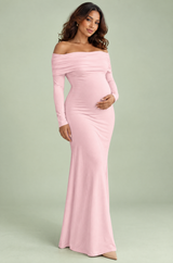 Robe longue de grossesse rose en résille froncée à col Bardot