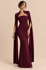 Robe longue bordeaux à encolure carrée et manches cape
