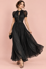 Robe longue plissée noire
