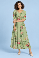 Robe longue verte à col V