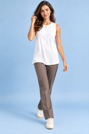 Ensemble deux pièces fluide avec débardeur et pantalon – blanc | Vue en mouvement | Lounelle Paris