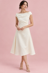 Robe midi trapèze blanc crème à encolure bateau