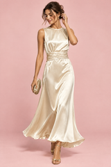 Robe longue champagne sans manches à taille froncée