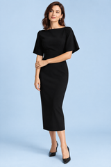 Robe midi noire ajustée à encolure bateau et manches courtes
