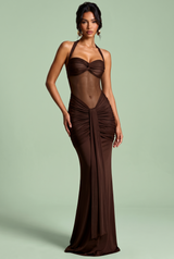 Robe longue marron foncé froncée à encolure dos nu