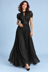 Robe longue noire à volants