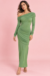 Robe longue verte à une épaule, manches longues et fronces